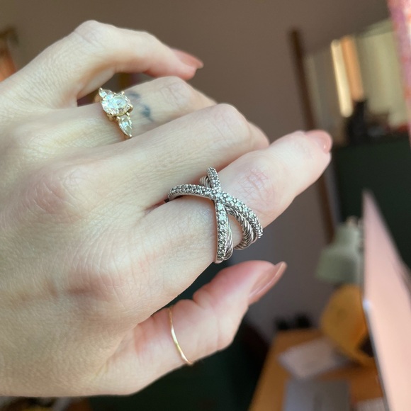 DAVID YURMAN Diamond Crossover Cable X Ring - Picture 3 of 17